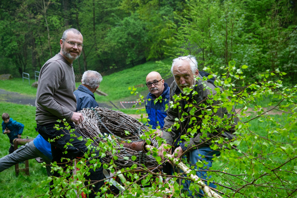 20220430 NF_Maibaum stellen_Karl-24.jpg