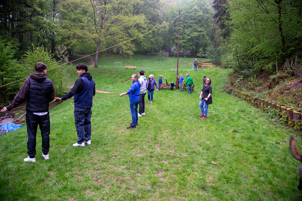 20220430 NF_Maibaum stellen_Karl.jpg