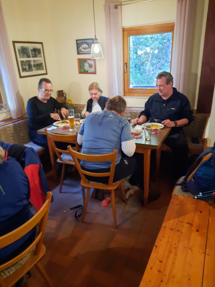 20221101 NF_Letzte Einkehr_Anke-36.jpg