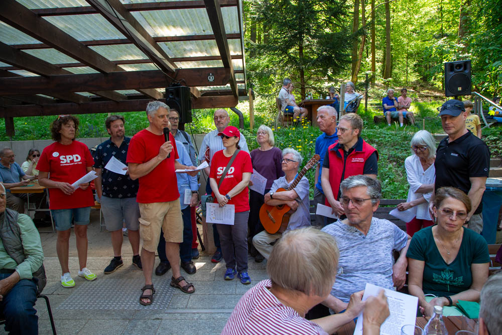 20250501 NF_1.Mai-Feier_Karl-69.jpg