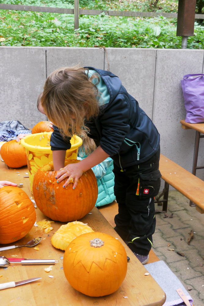 20171021 Kürbisschnitzen_Anke-17.jpg