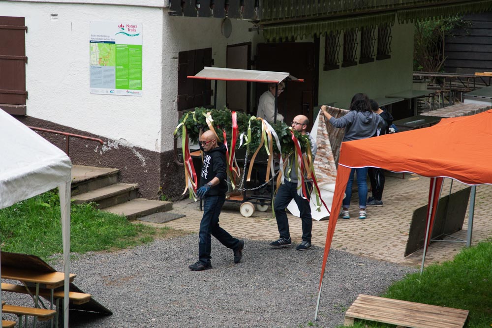 20180430 NF Maibaum stellen_Karl-33.jpg