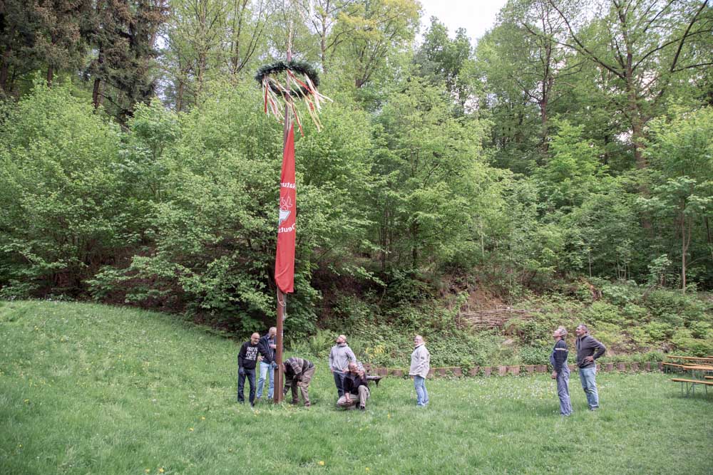 20180430 NF Maibaum stellen_Karl-125.jpg