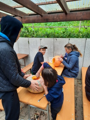 20231021 NF_Kürbisschnitzen_Anke-12.jpg