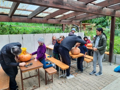 20231021 NF_Kürbisschnitzen_Anke-13.jpg