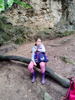 f6ac2837-26d5-4f0a-9512-7a5f74ac4bf7.jpg