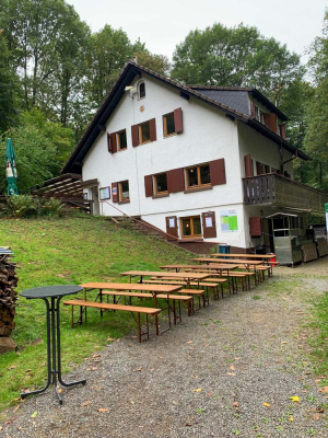 20251003 NF_Goldener Herbst_Karl - 6.jpg