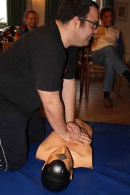 Erste_Hilfe_Seminar_01-2015 _011.jpg