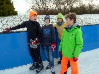 20170114_NF-FF_Eislaufen_Andrea und Anke_86661777.jpg