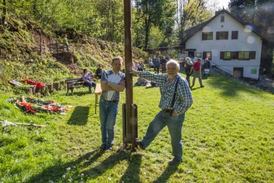 20170430 Maibaum aufstellen-37.jpg