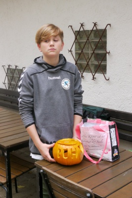 20171021 Kürbisschnitzen_Anke-21.jpg