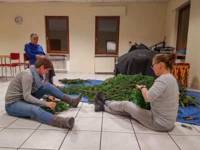 20181130 NF_Adventskranzbinden_Sabine-1.jpg